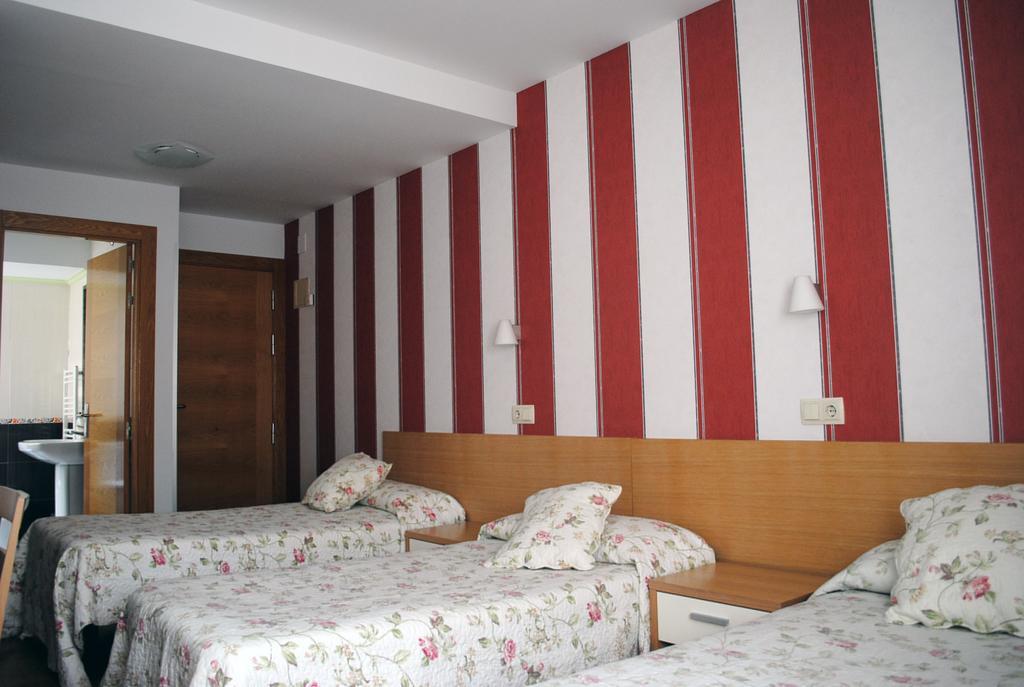 Hostal La Cortijana Logrono Exterior photo