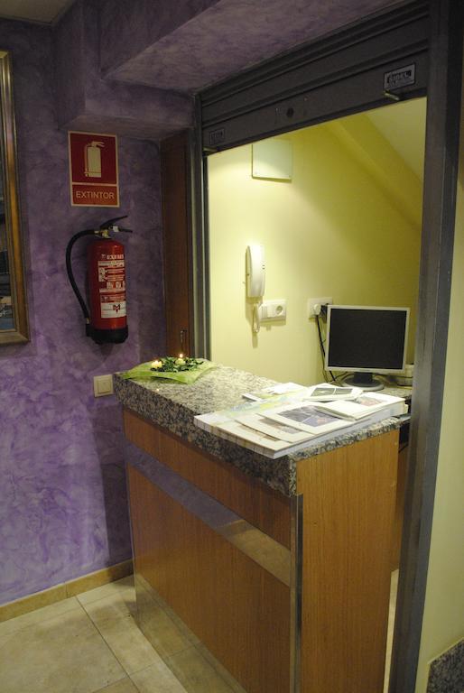 Hostal La Cortijana Logrono Exterior photo